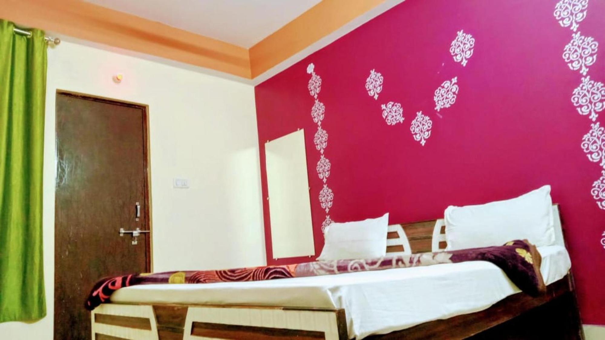 Goroomgo The Shivay Guest House Inn Varanasi Eksteriør billede
