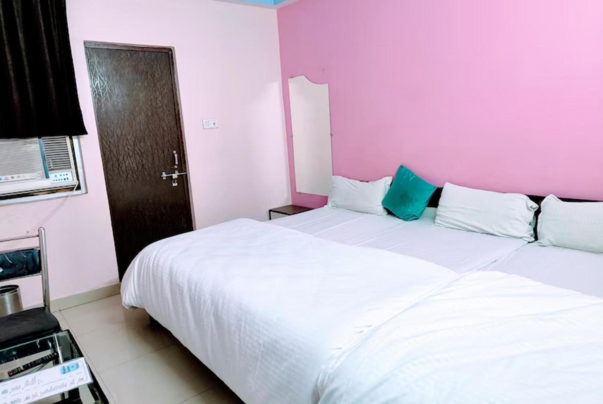 Goroomgo The Shivay Guest House Inn Varanasi Eksteriør billede